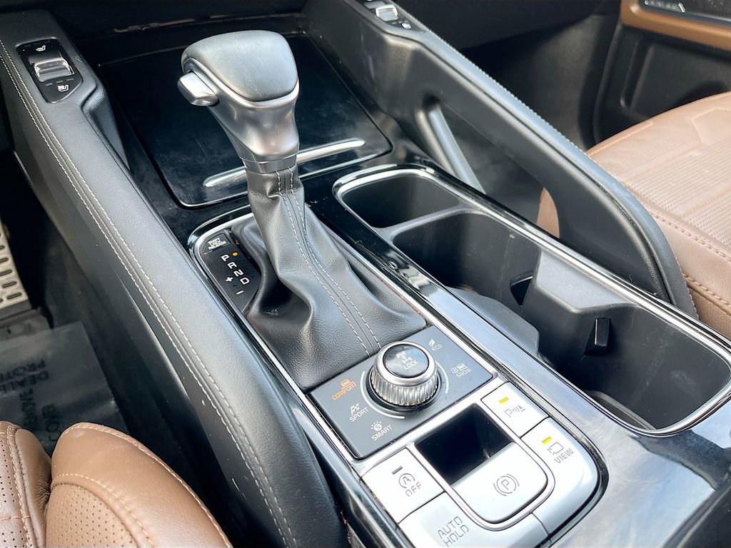 Used 2022 Kia Telluride SX w/ SX Prestige Package image 17