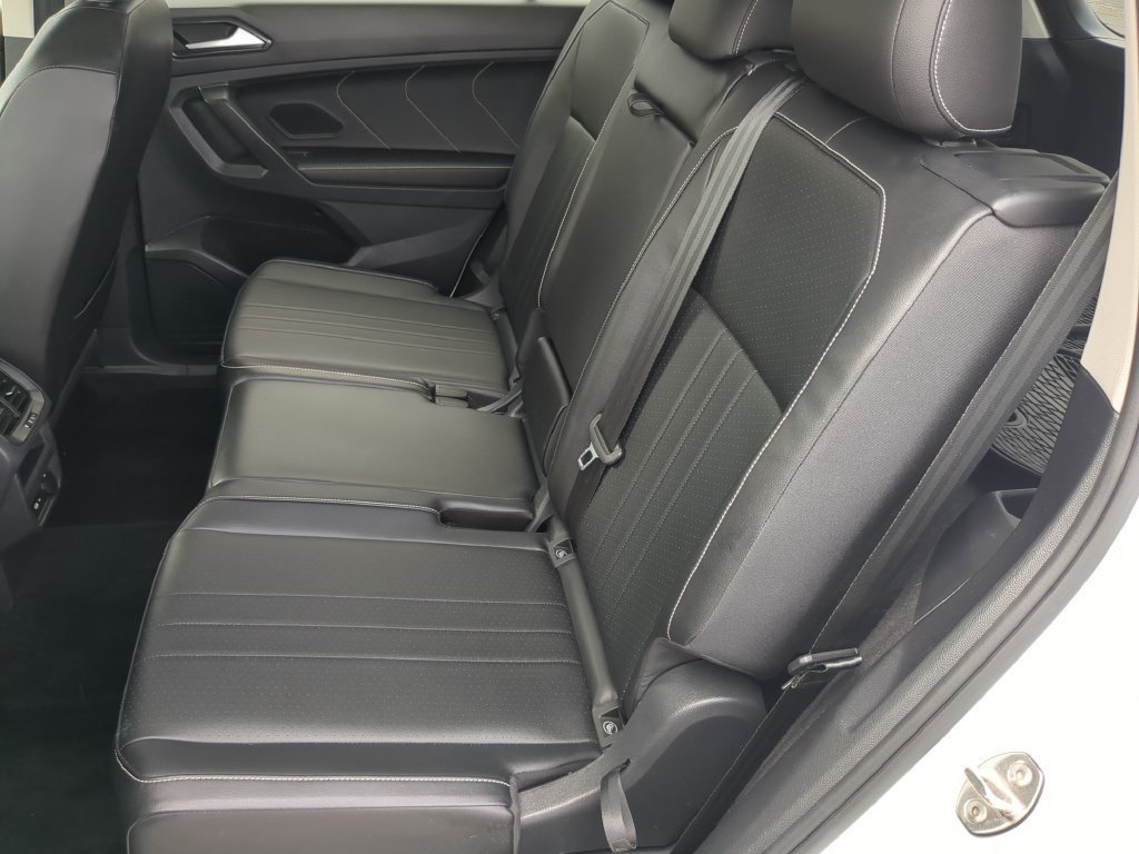 Used 2022 Volkswagen Tiguan SE FWD image 16