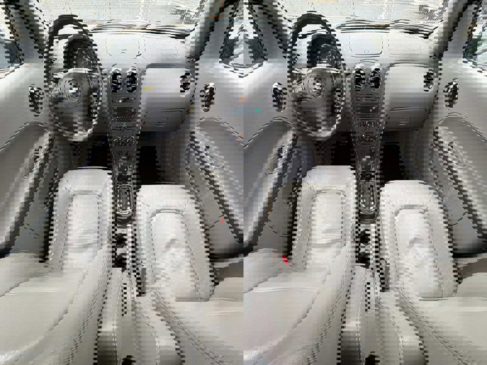 Used 2006 Chevrolet HHR LT w/ Preferred Equipment Group image 2