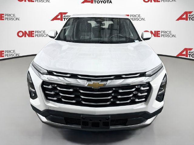 Used 2025 Chevrolet Equinox LT FWD image 2