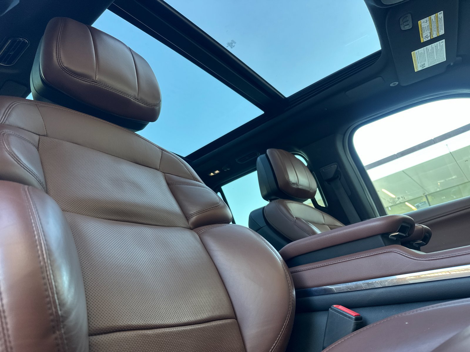 Certified 2025 Lincoln Navigator Reserve AWD/4WD image 19