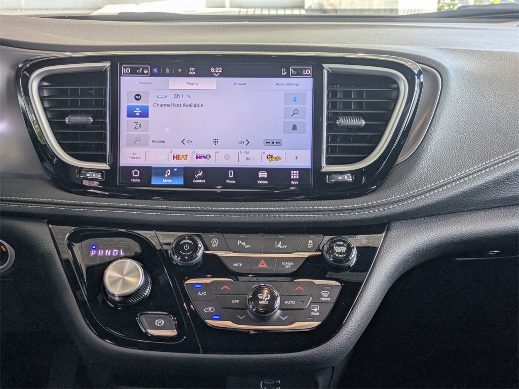 New 2026 Chrysler Pacifica Select image 19