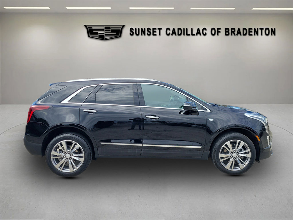 Certified 2025 Cadillac XT5 Premium Luxury image 3