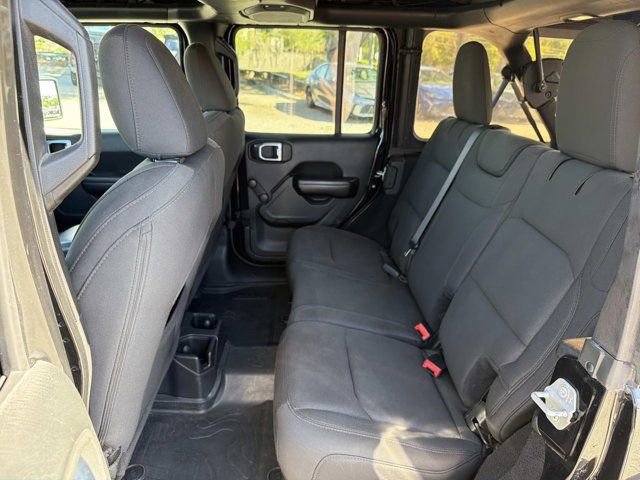 Used 2019 Jeep Wrangler Unlimited Sport image 12