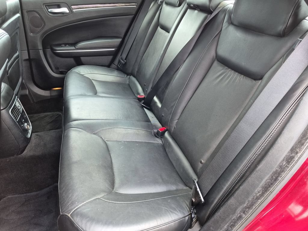 Used 2011 Chrysler 300 C w/ Sound Group RWD image 26