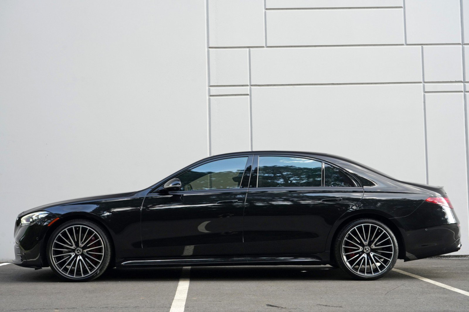 Used 2023 Mercedes-Benz S 580 4MATIC Sedan image 9