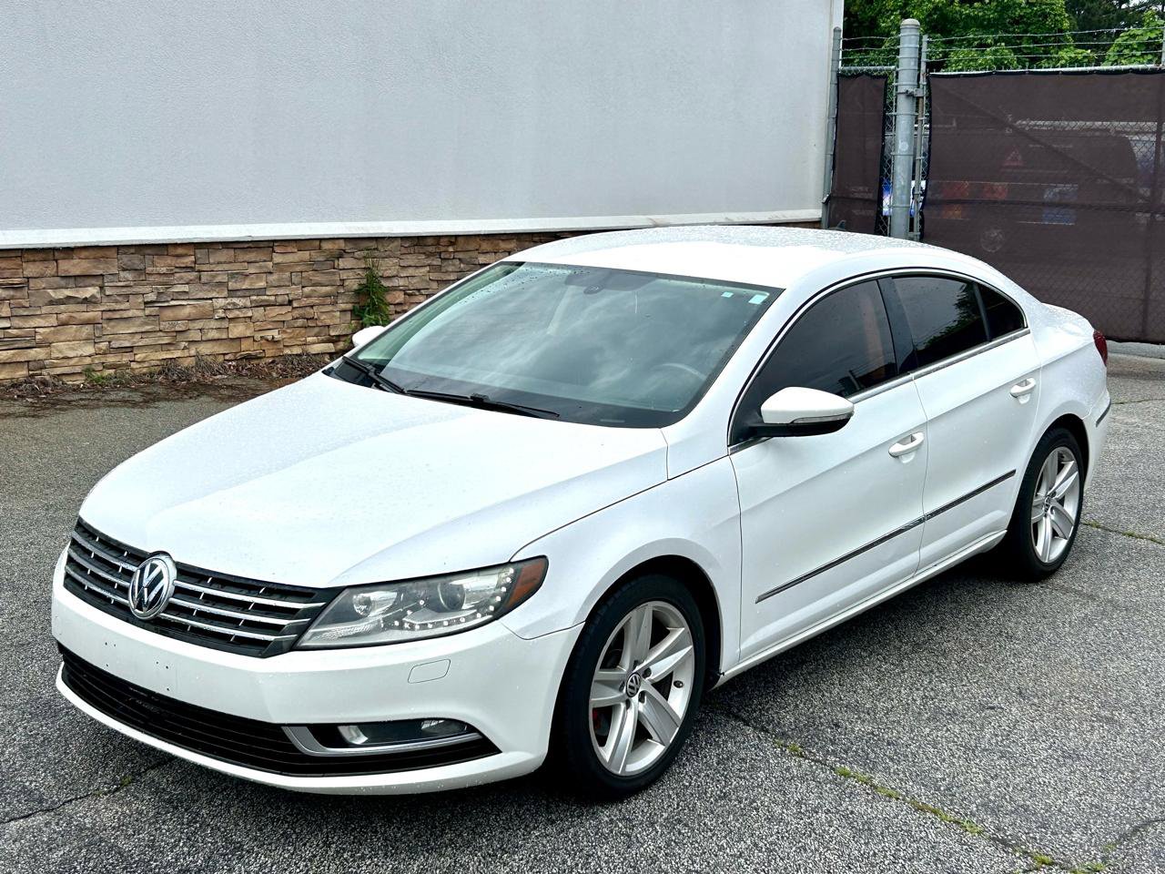 Used 2014 Volkswagen CC Sport FWD image 2