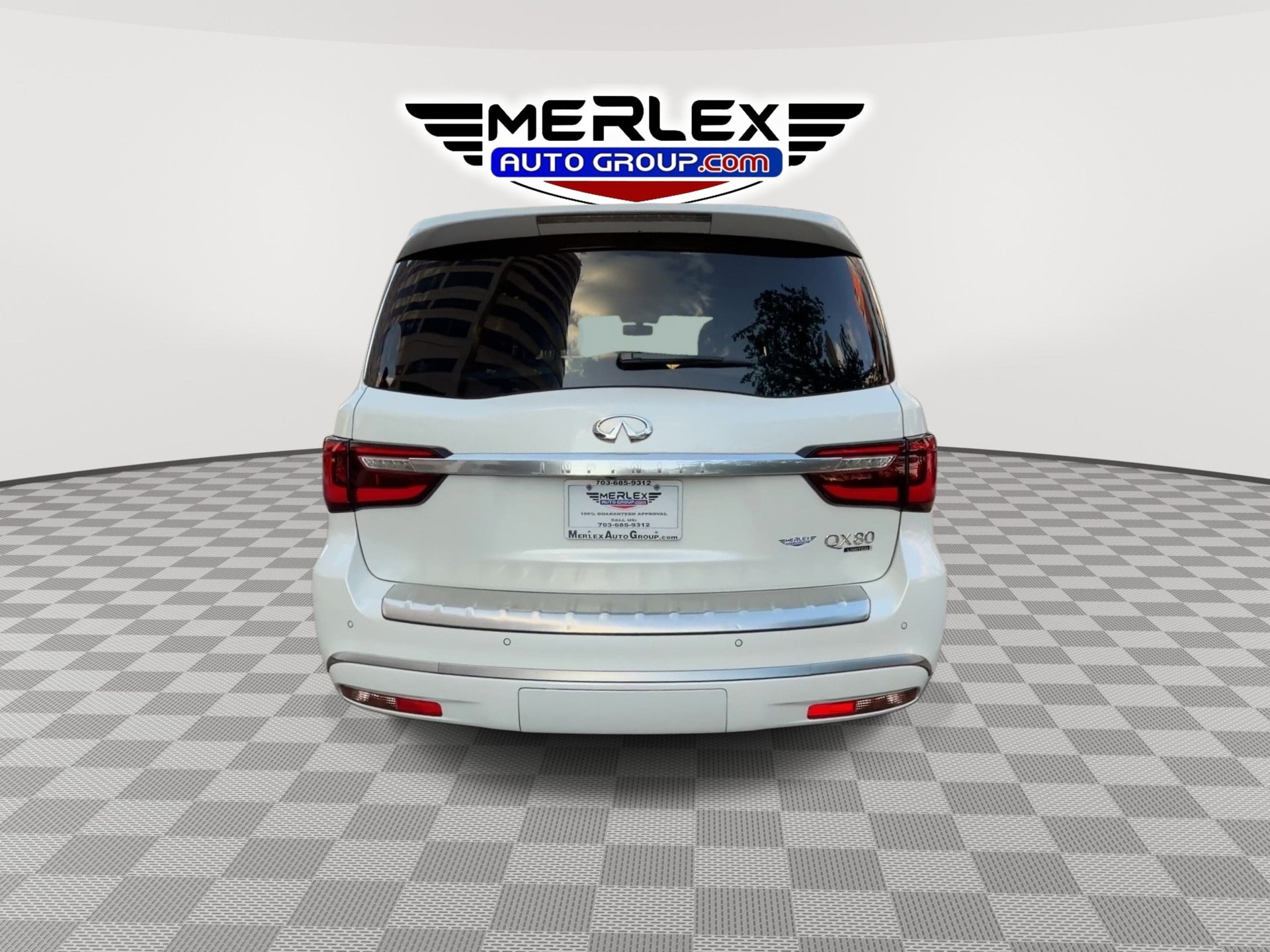 Used 2019 INFINITI QX80 Limited AWD/4WD image 7