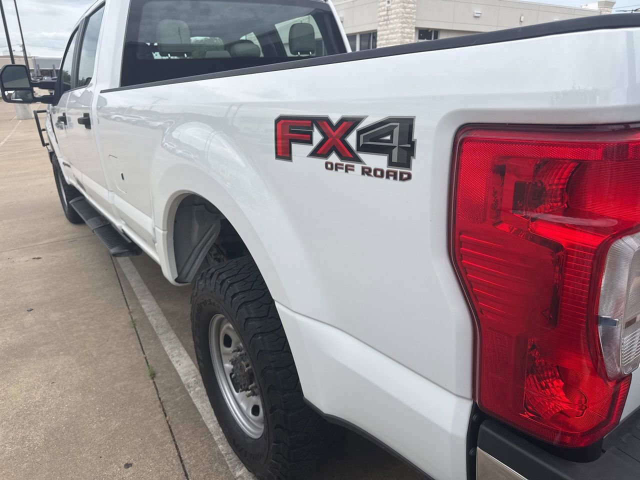 Used 2022 Ford F250 XL w/ Power Equipment Group AWD/4WD image 8