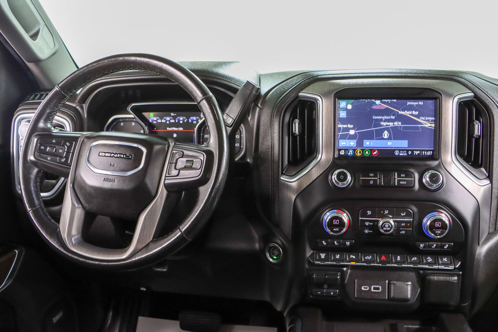 Used 2022 GMC Sierra 2500 Denali w/ Denali Black Diamond Edition AWD/4WD image 18