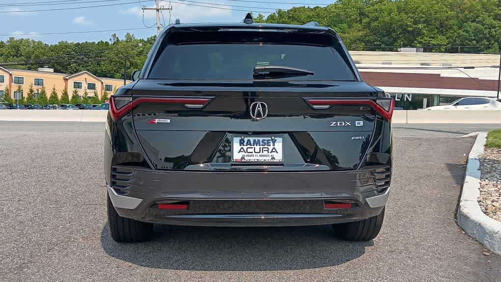 Used 2024 Acura ZDX A-Spec AWD/4WD image 4