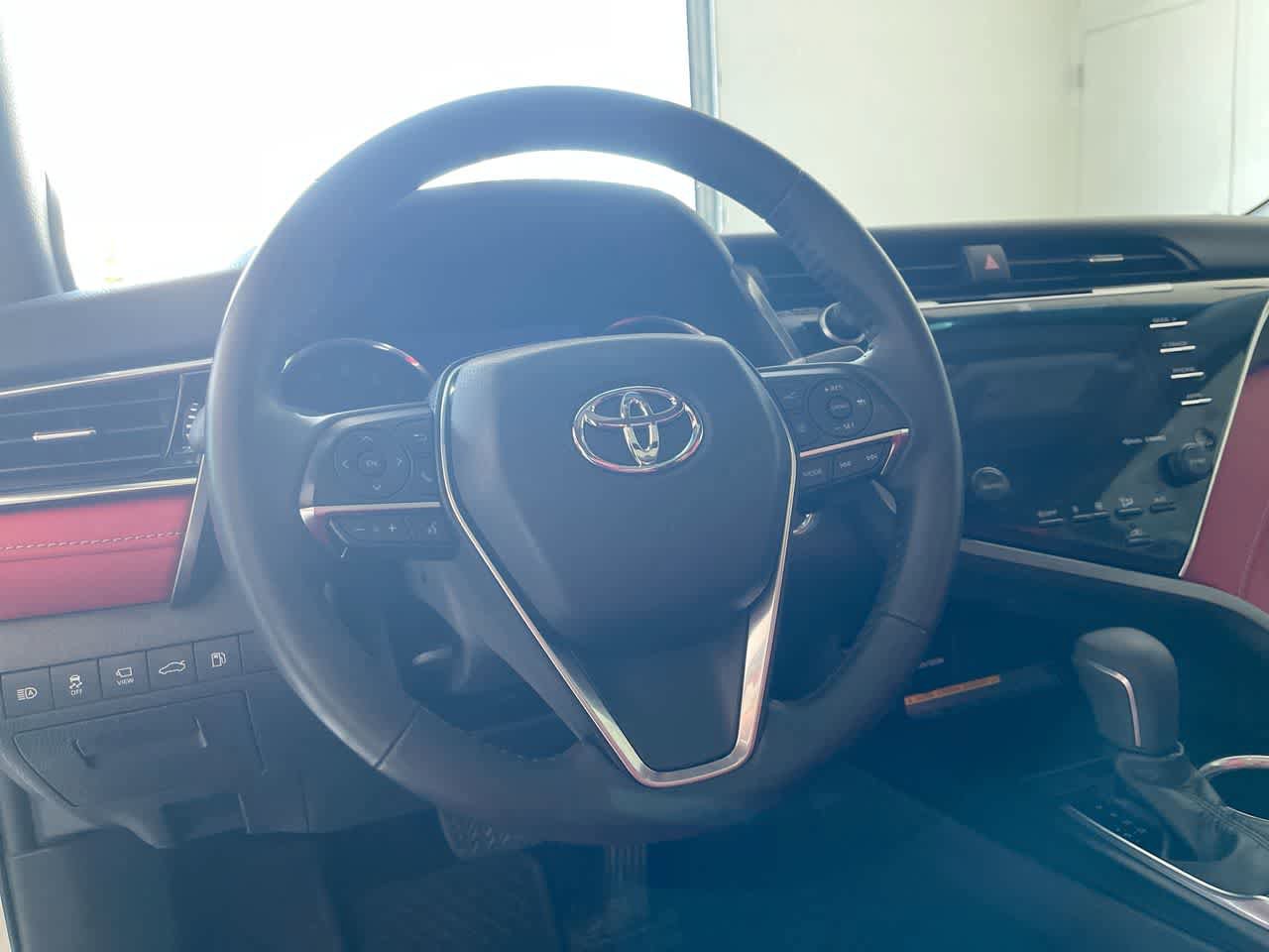 Used 2018 Toyota Camry XSE w/ Driver Assist Package FWD image 14