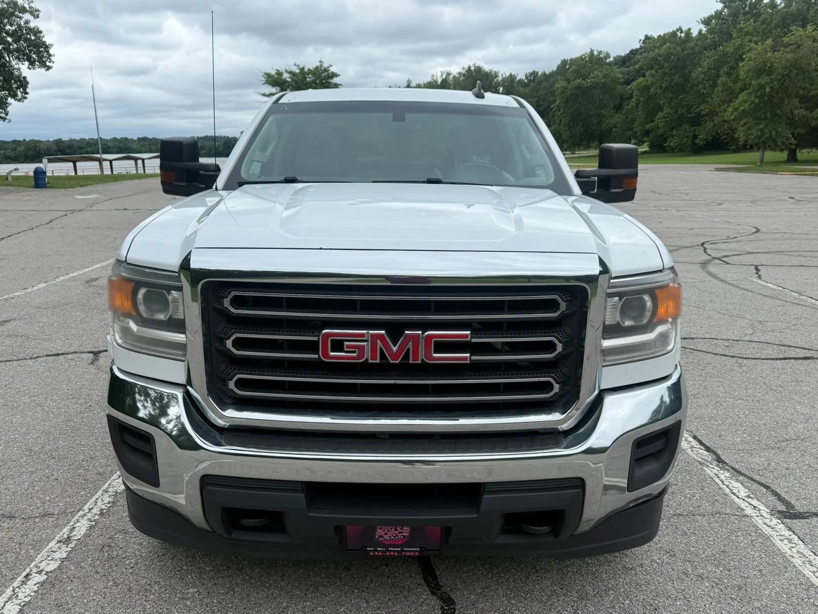 Used 2017 GMC Sierra 3500 SLE w/ Suspension Package, Off-Road AWD/4WD image 2