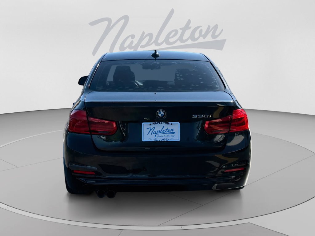 Used 2018 BMW 330i Sedan w/ Convenience Package RWD image 4