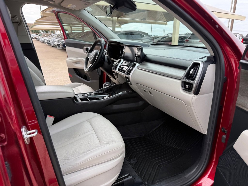 Used 2021 Kia Sorento EX w/ Panoramic Sunroof Package FWD image 19