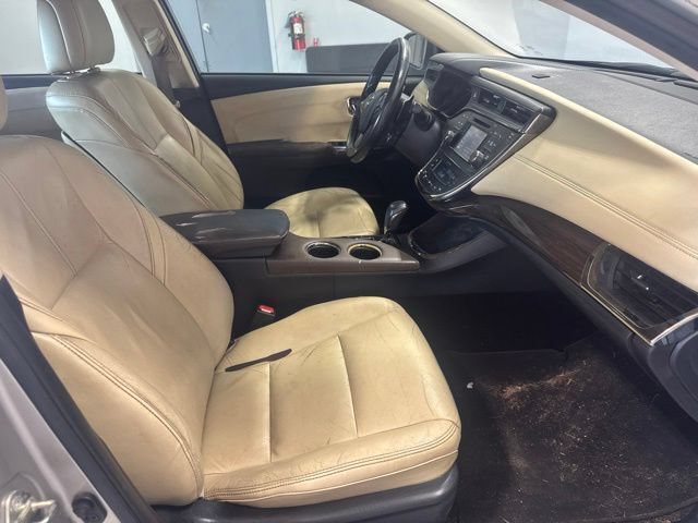 Used 2015 Toyota Avalon XLE FWD image 21