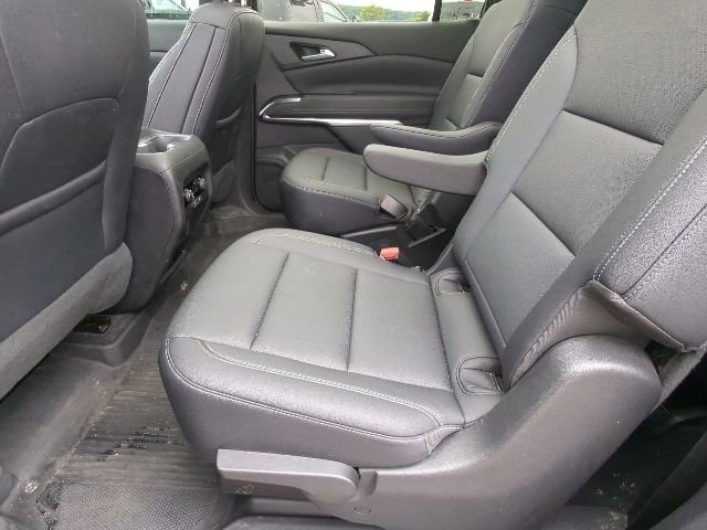 Used 2024 Chevrolet Traverse LT w/ Midnight/Sport Edition AWD/4WD image 24