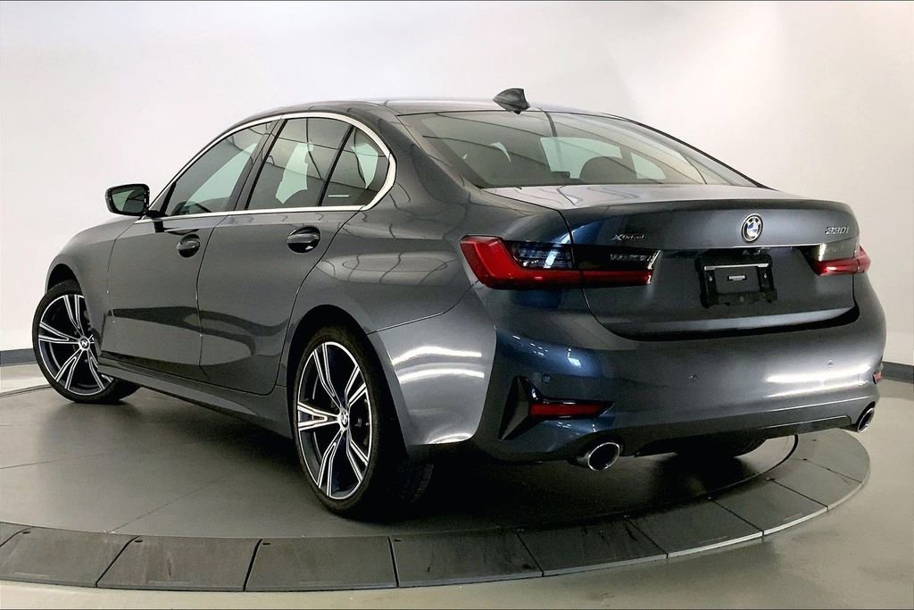 Used 2022 BMW 330i xDrive Sedan w/ Driving Assistance Package AWD/4WD image 10