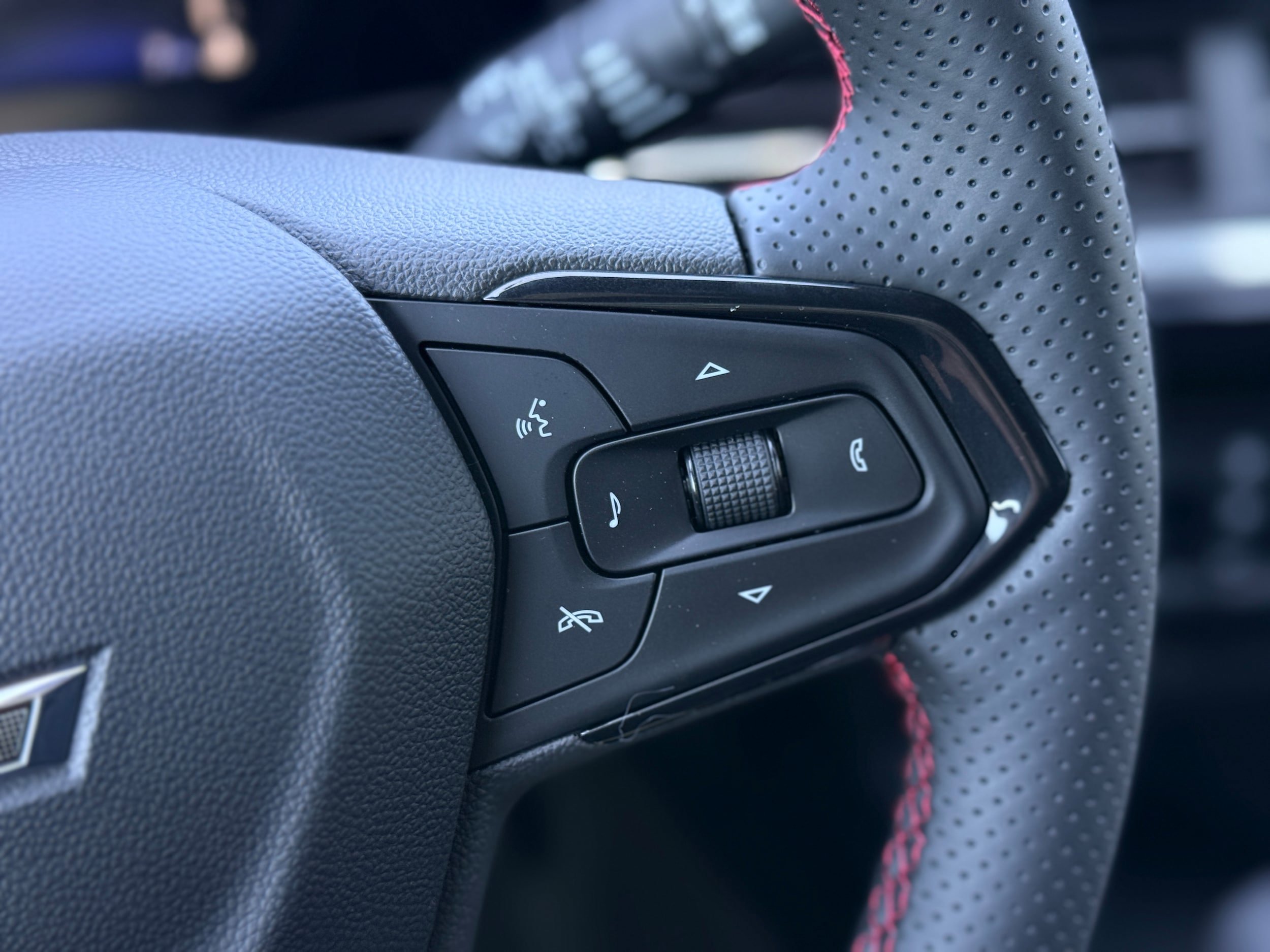 New 2026 Chevrolet Trax RS w/ Driver Confidence Package FWD image 13