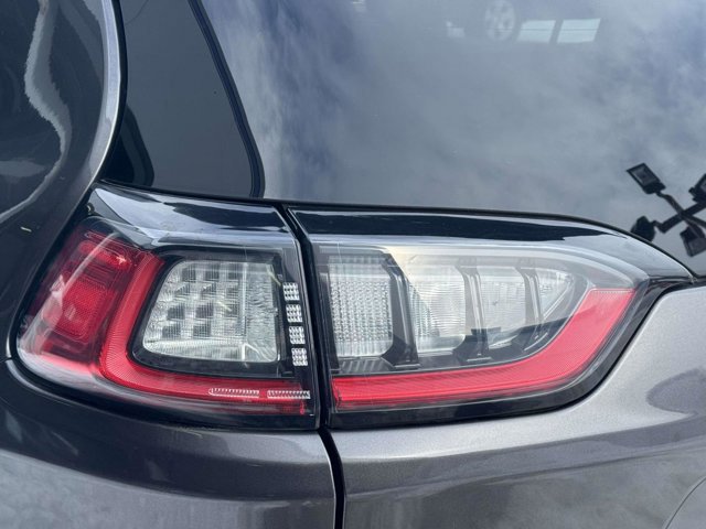 Certified 2020 Jeep Cherokee Limited AWD/4WD image 11