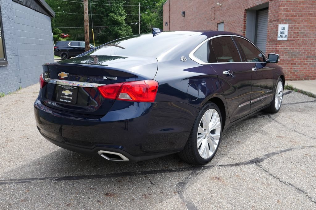 Used 2017 Chevrolet Impala Premier w/ Enhanced Convenience Package FWD image 4