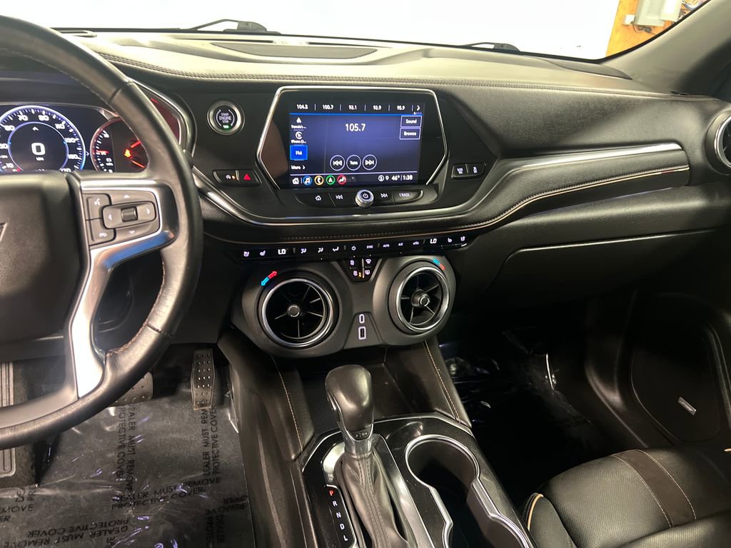 Certified 2022 Chevrolet Blazer Premier w/ Enhanced Convenience Package AWD/4WD image 21