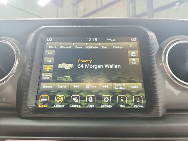 Used 2023 Jeep Wrangler Unlimited Sahara w/ Cold Weather Group AWD/4WD image 24