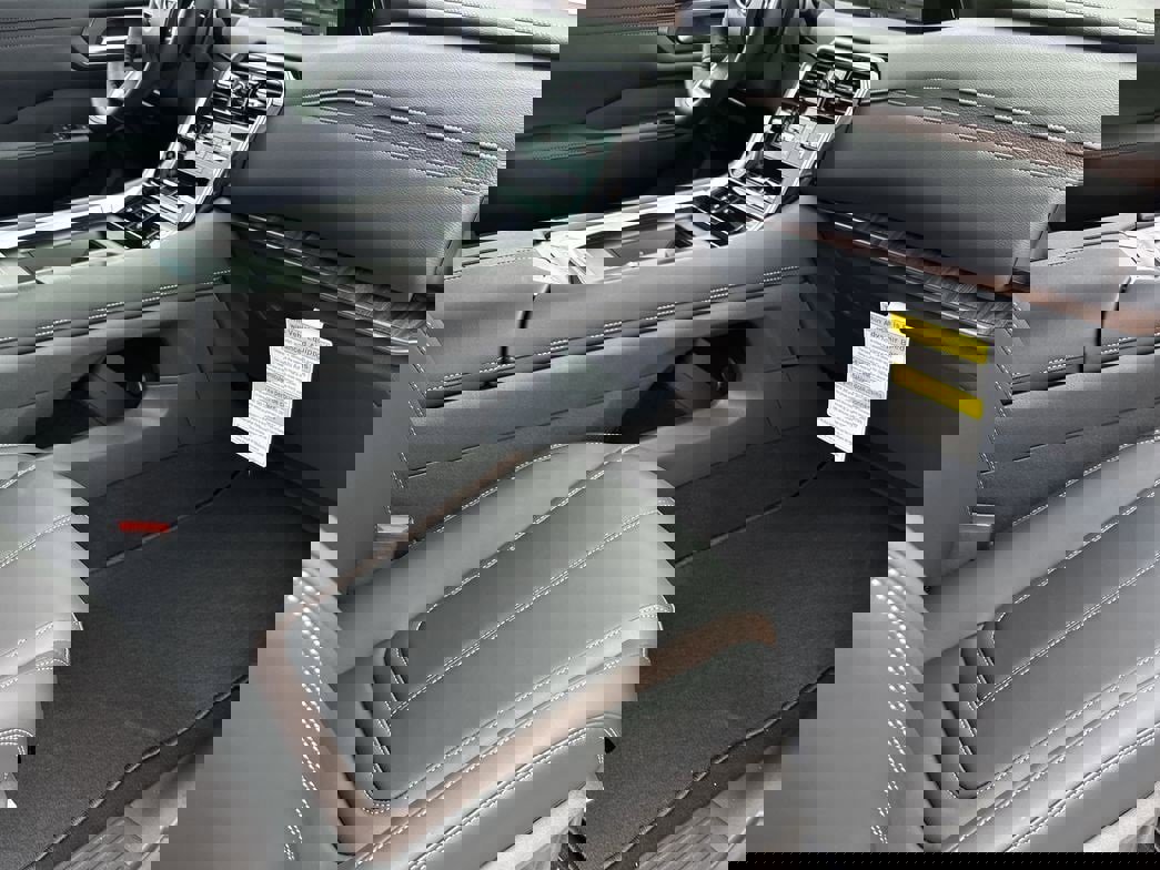 New 2026 Nissan Armada SL w/ Captain's Chari Seat Package image 13