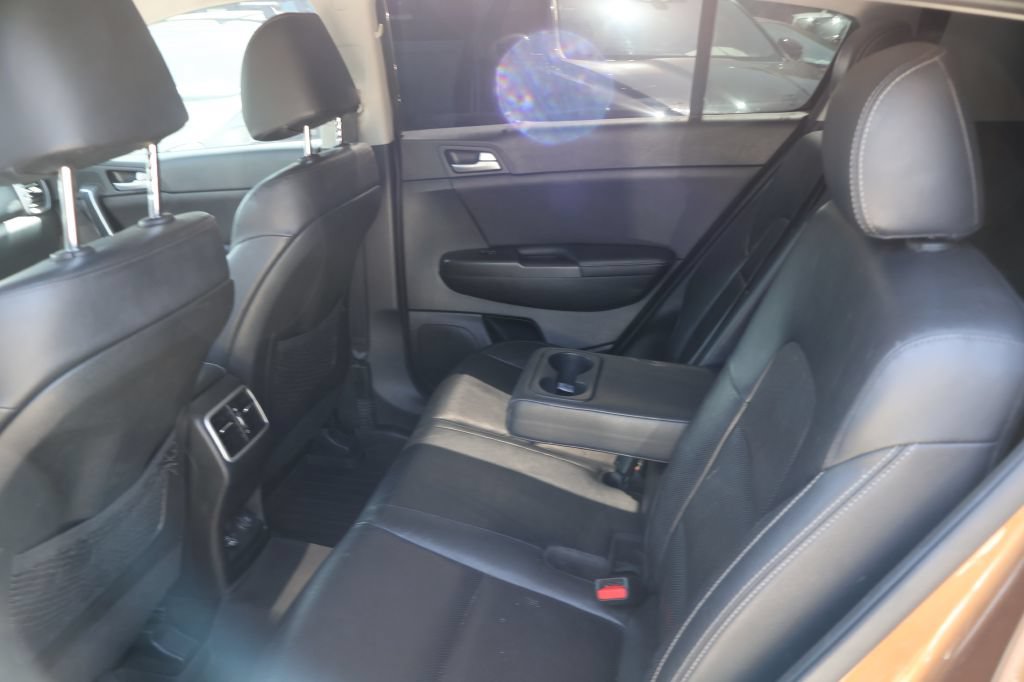 Used 2017 Kia Sportage EX w/ EX Technology Package FWD image 17