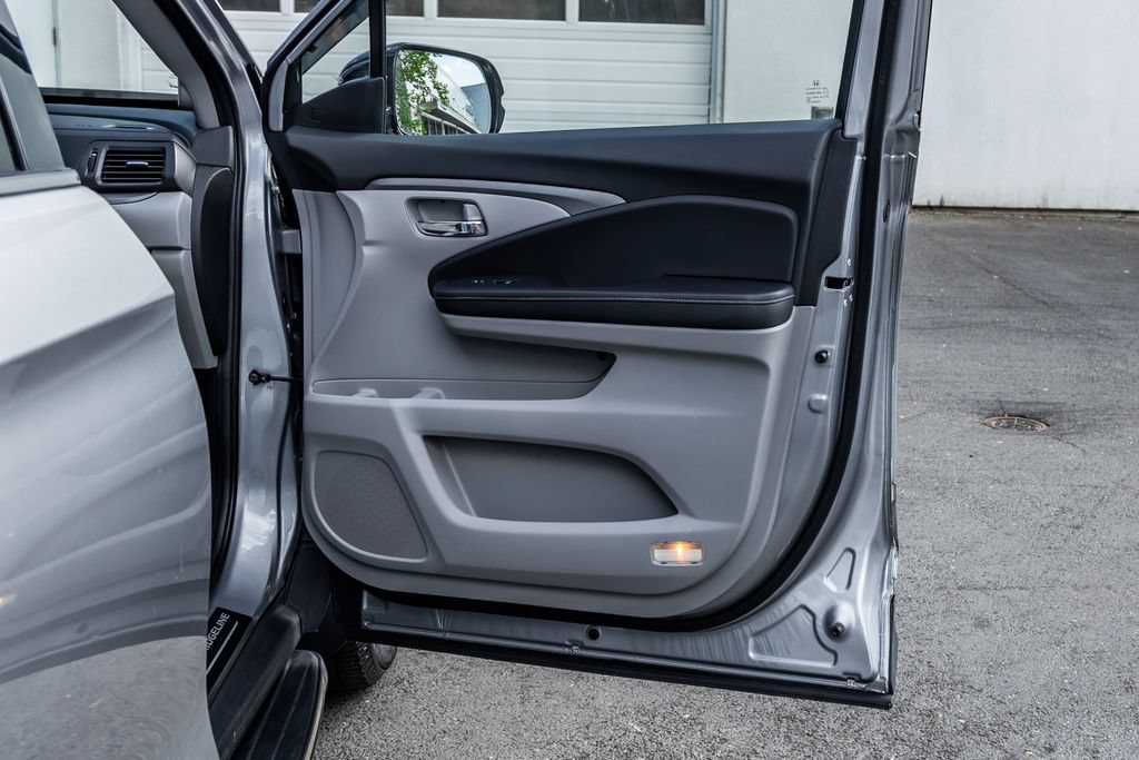 Used 2021 Honda Ridgeline RTL-E image 16