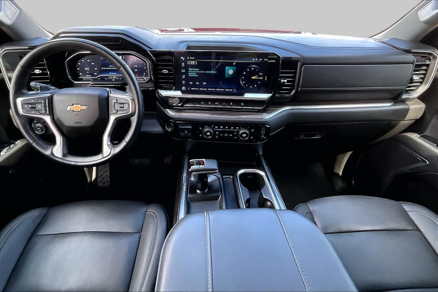 Used 2023 Chevrolet Silverado 1500 LT AWD/4WD image 16