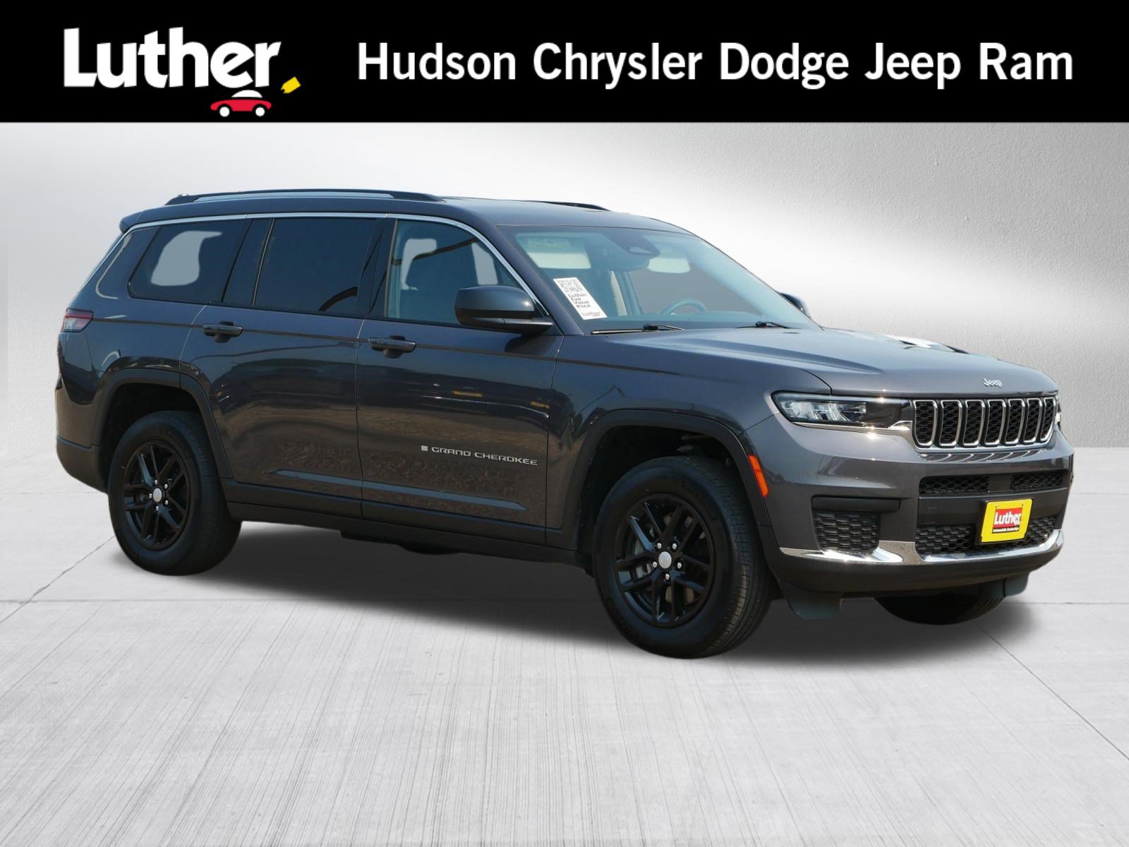 Used 2023 Jeep Grand Cherokee L Laredo w/ Luxury Tech Group I AWD/4WD image 1