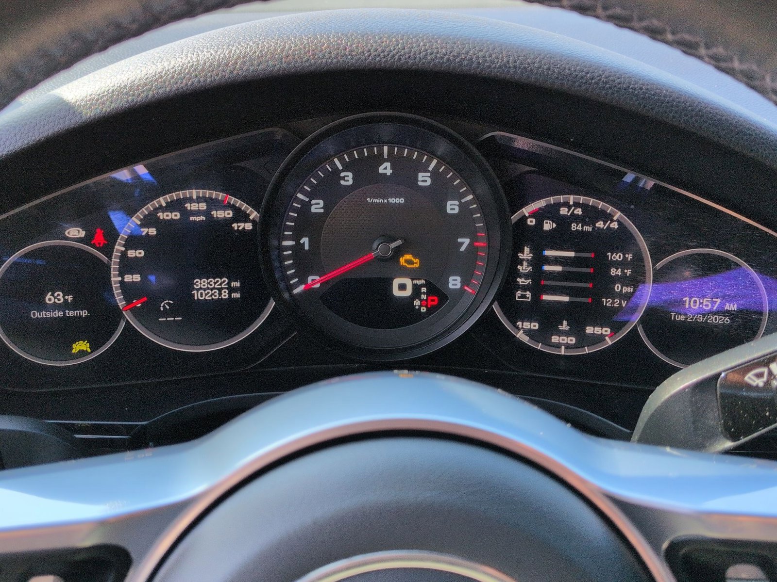 Certified 2023 Porsche Cayenne Platinum Edition w/ Premium Package image 16