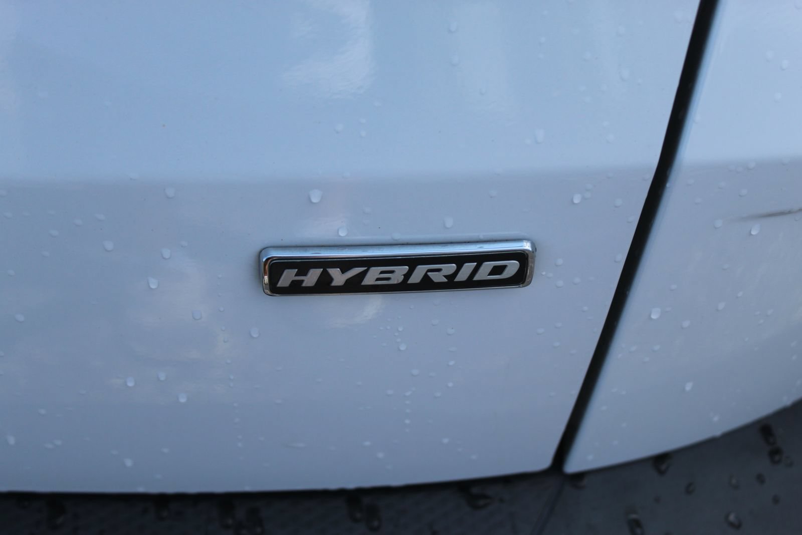 Used 2020 Ford Escape SE Sport FWD image 11