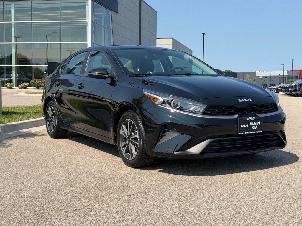 Used 2024 Kia Forte LXS w/ LXS Technology Package FWD image 1