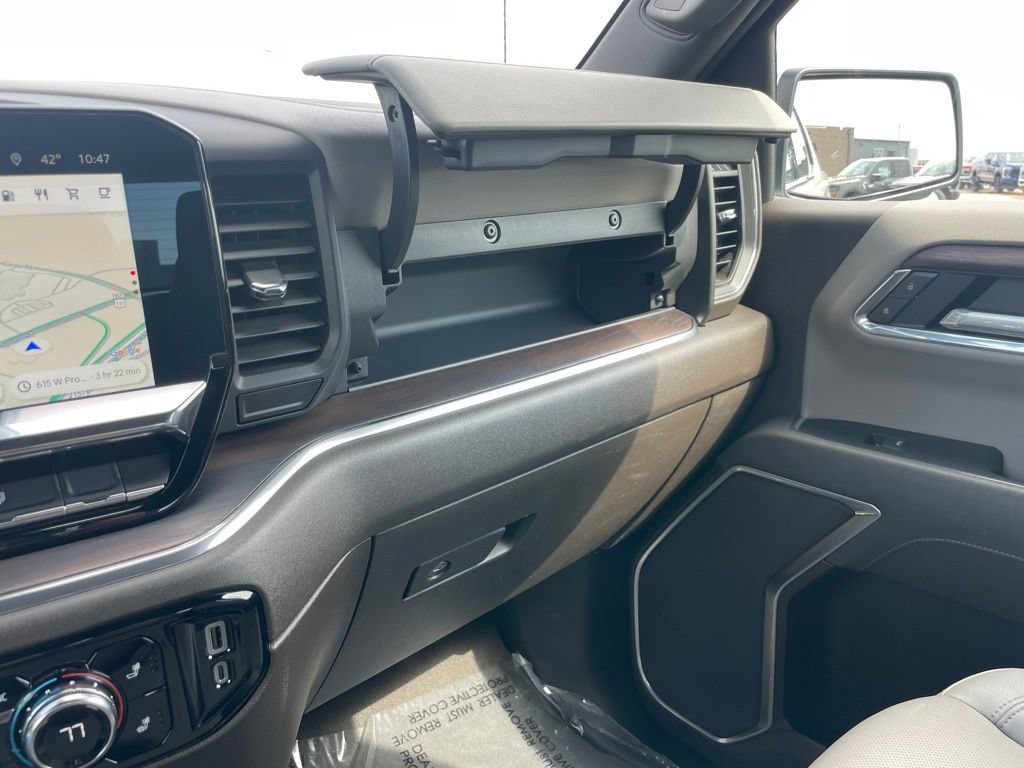 Used 2025 GMC Sierra 1500 SLT AWD/4WD image 54