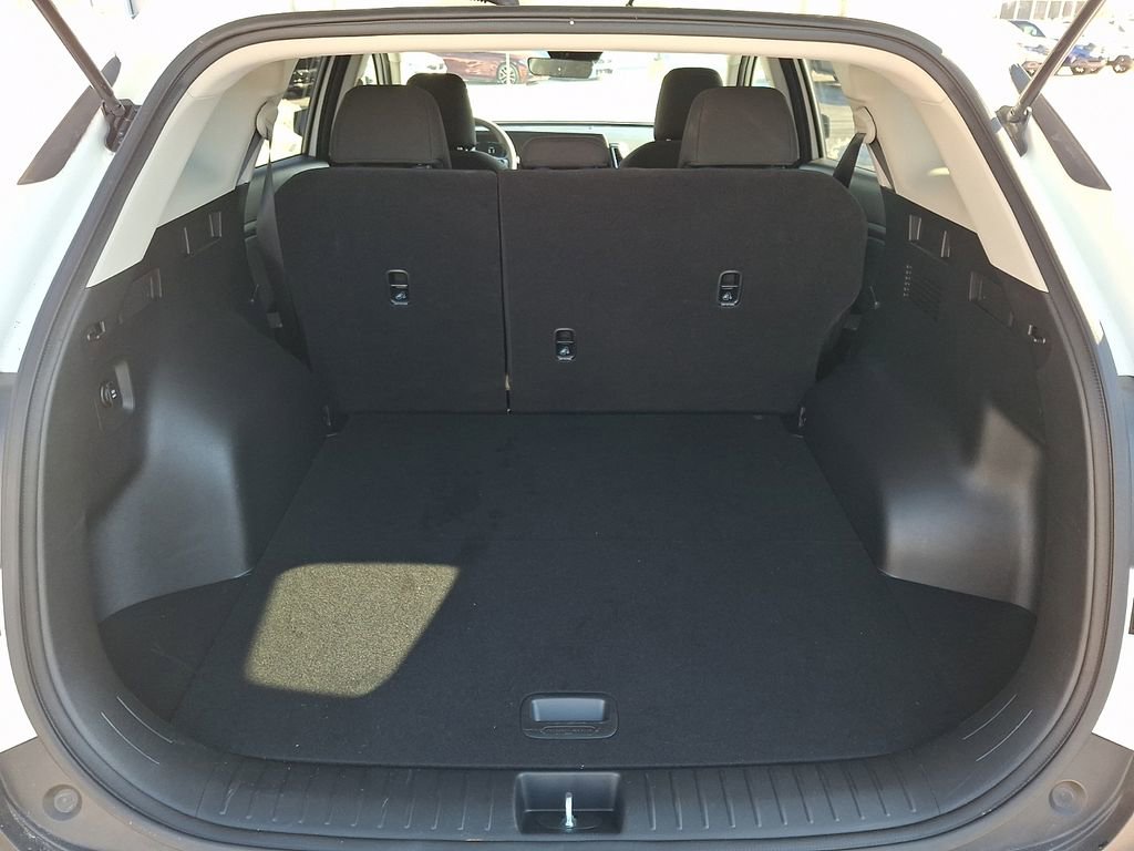 Used 2023 Kia Sportage LX image 28