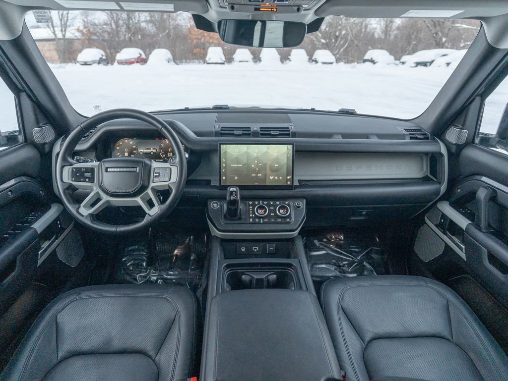 Certified 2023 Land Rover Defender 130 SE image 18