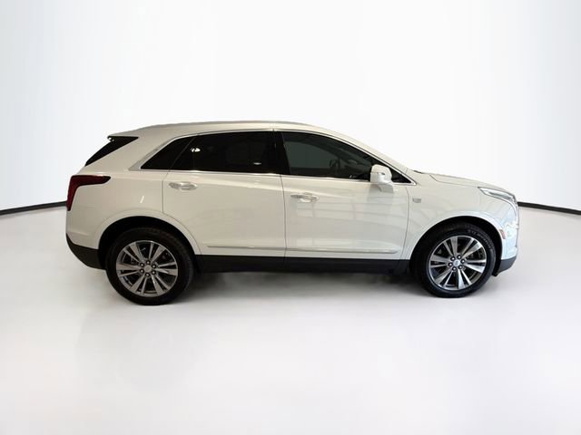 Certified 2025 Cadillac XT5 Premium Luxury w/ LPO, Floor Liner Package AWD/4WD image 6