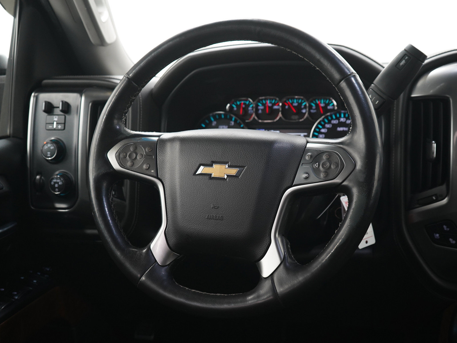 Used 2016 Chevrolet Silverado 2500 LTZ w/ Duramax Plus Package AWD/4WD image 17