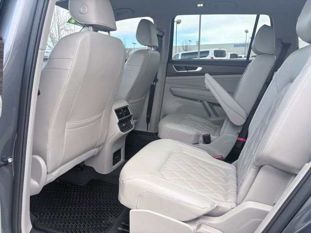 Used 2024 Volkswagen Atlas SEL Premium R-Line image 22