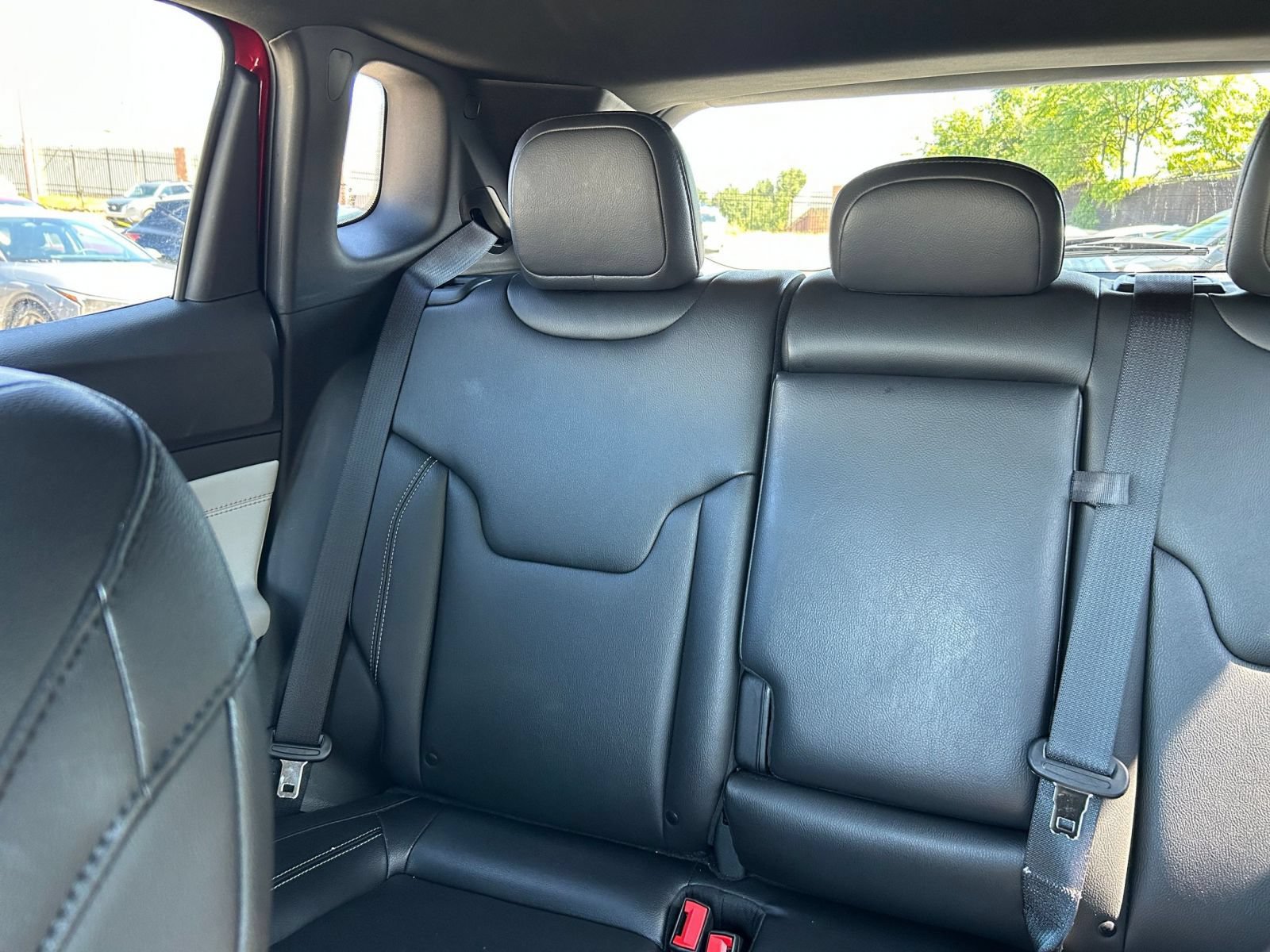 Used 2025 Jeep Compass Limited AWD/4WD image 34