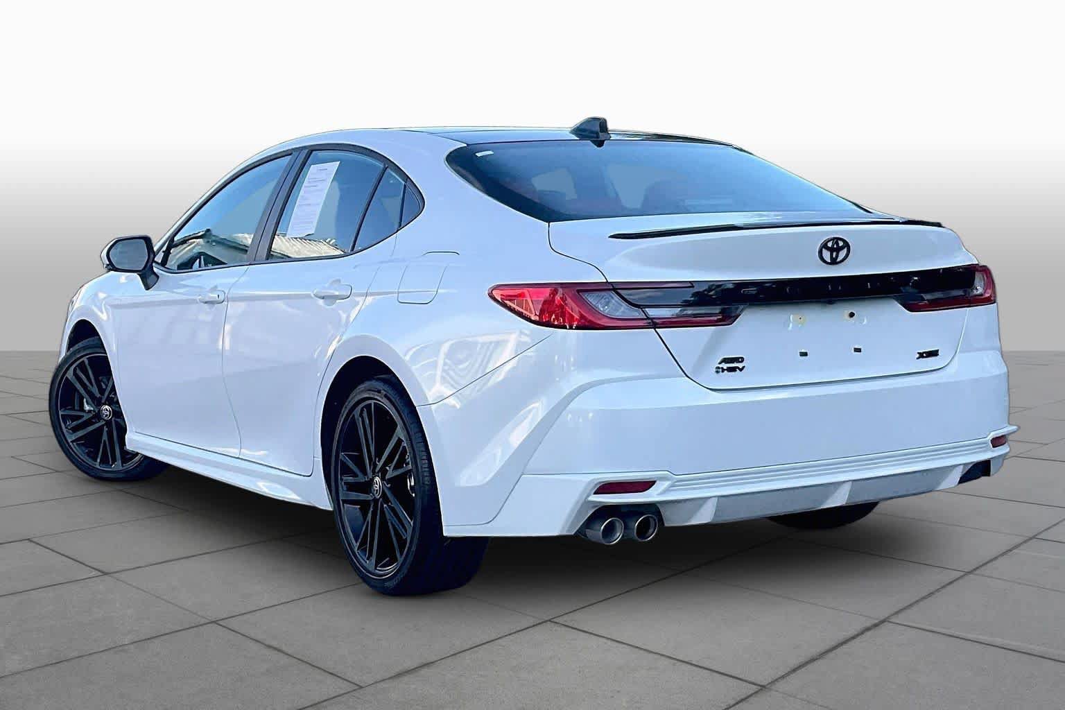 Used 2026 Toyota Camry XSE AWD/4WD image 11