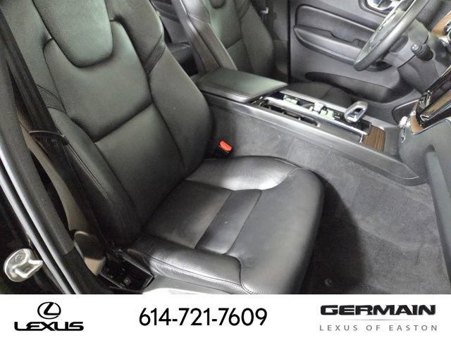 Used 2022 Volvo XC60 B5 Momentum AWD/4WD image 29