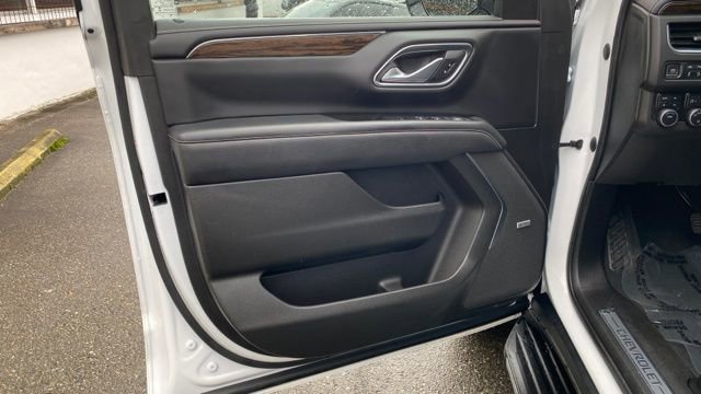 Used 2022 Chevrolet Tahoe Premier w/ Premium Package image 13