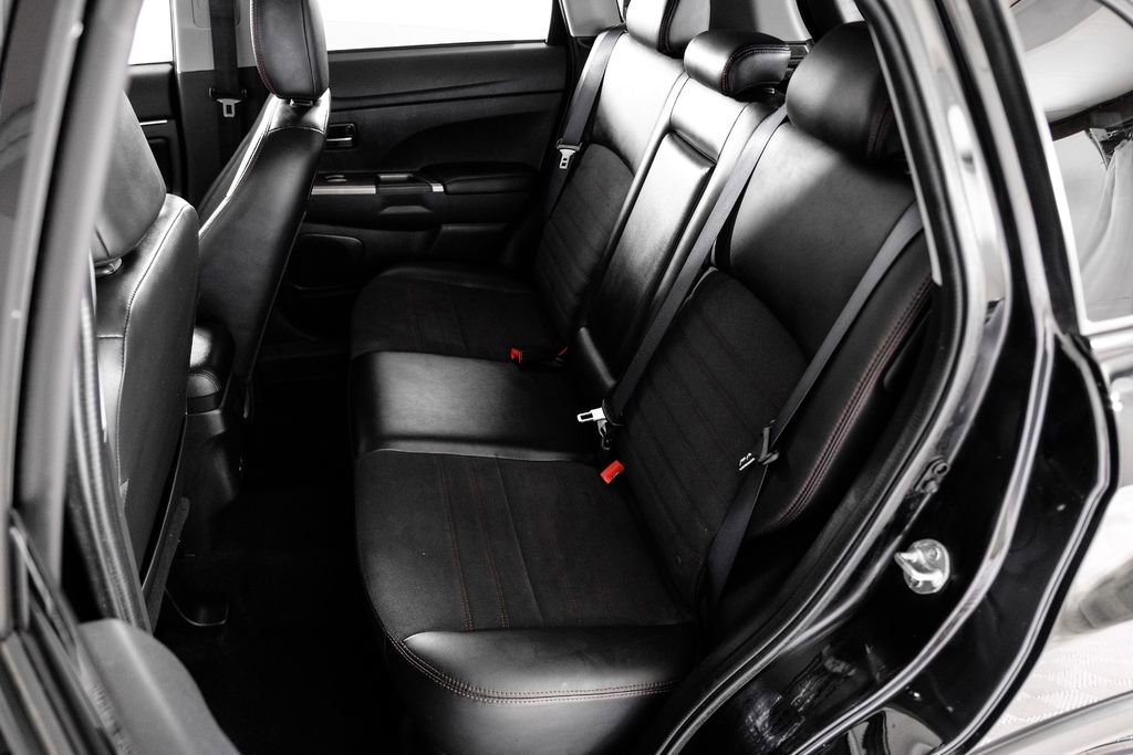 Used 2024 Mitsubishi Outlander Sport AWD image 39