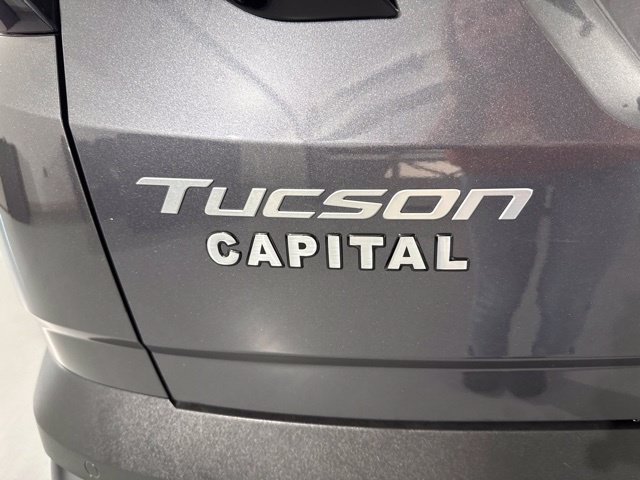 Used 2025 Hyundai Tucson Limited AWD/4WD image 9