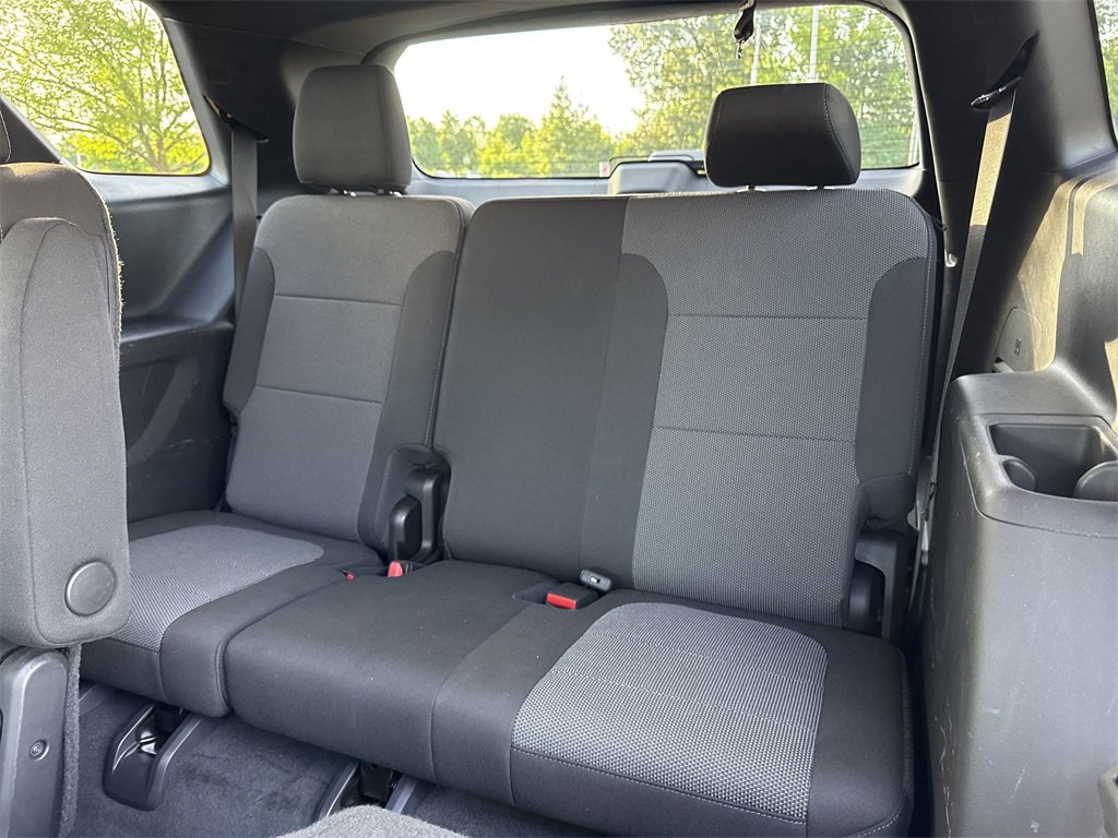 Used 2022 Chevrolet Traverse LT image 15