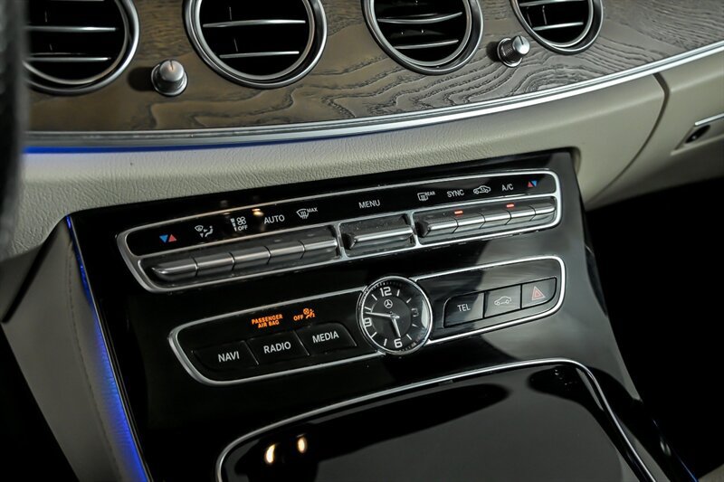 Used 2017 Mercedes-Benz E 300 4MATIC image 28