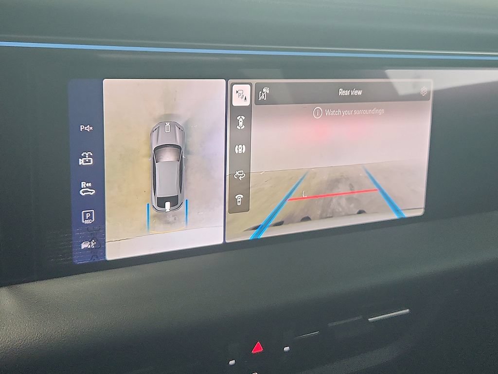 New 2026 Porsche Macan 4 Electric AWD/4WD image 18
